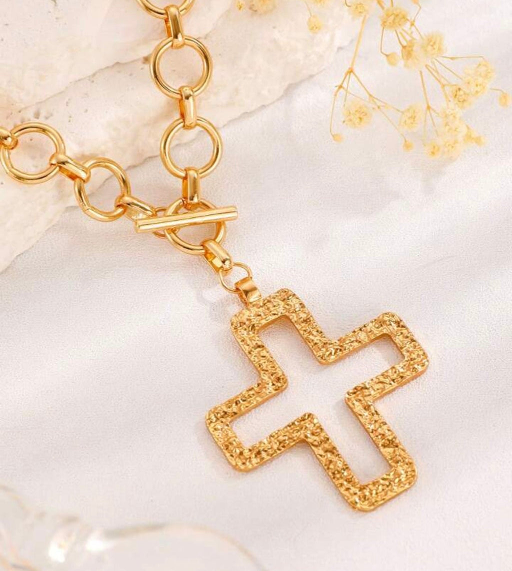 Cross Lining Chunky Necklace