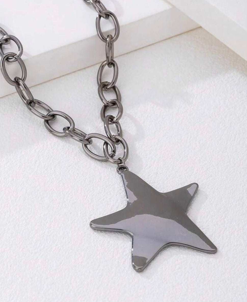 Large Star Chunky Necklace