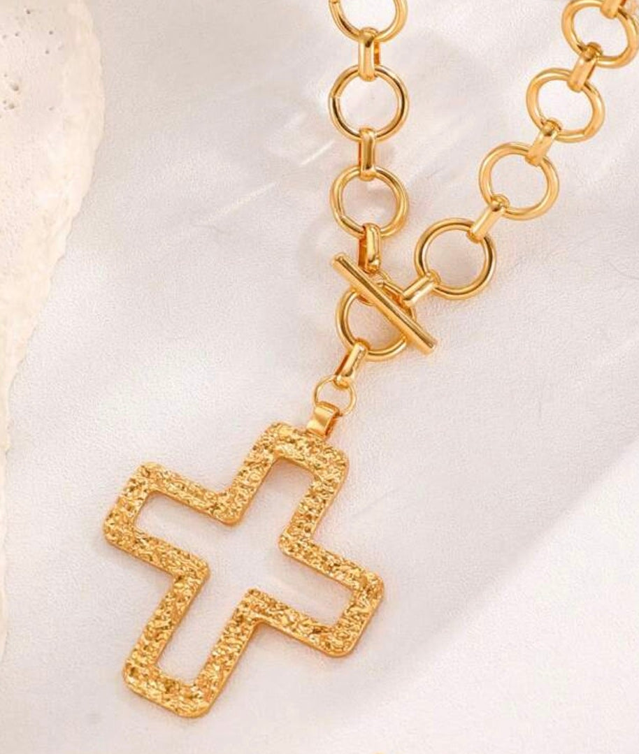 Cross Lining Chunky Necklace