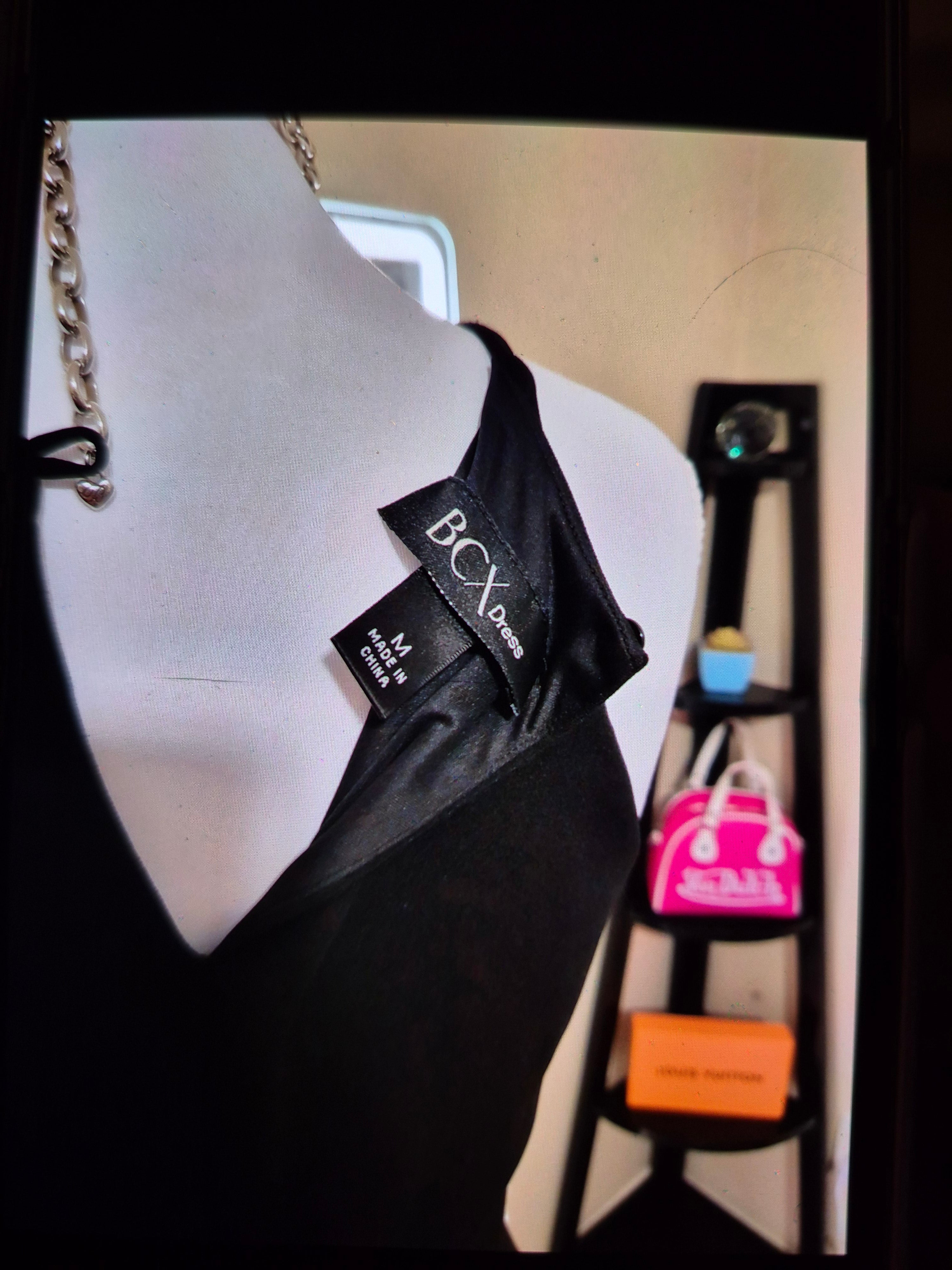 Flowy Black Shimmer Sensation